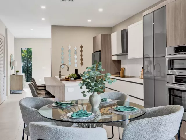 Продажа дома по адресу 1140 SE 6TH Terrace - фото 9382486