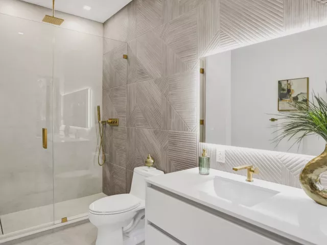 Продажа дома по адресу 1140 SE 6TH Terrace - фото 9382498