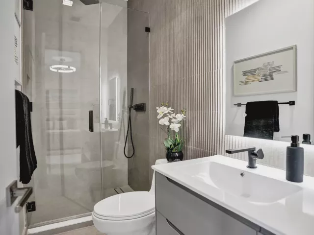 Продажа дома по адресу 1140 SE 6TH Terrace - фото 9382512