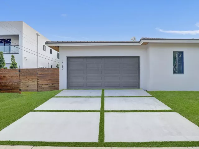 Продажа дома по адресу 1140 SE 6TH Terrace - фото 9382517