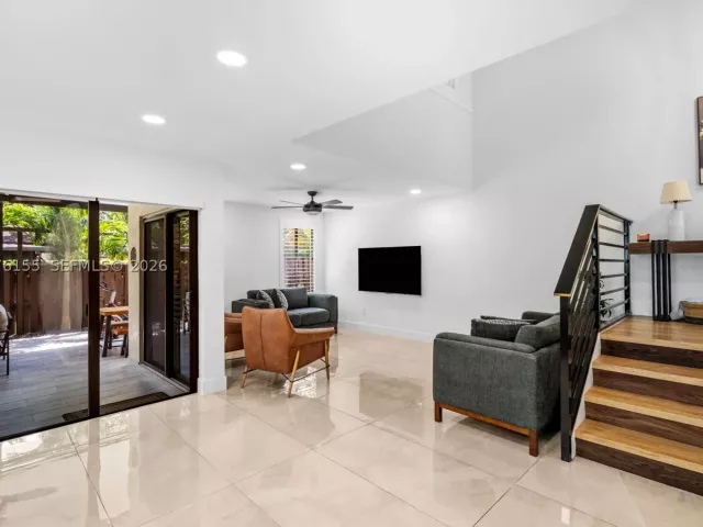 Продажа дома по адресу 6711 SW 129th Ct - фото 9384628
