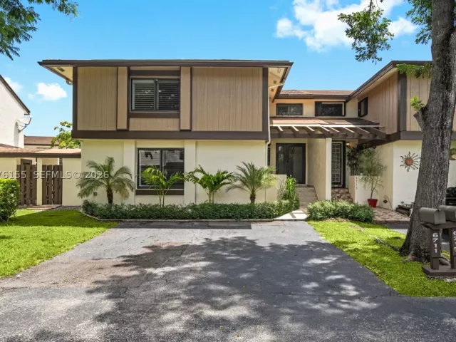 Продажа дома по адресу 6711 SW 129th Ct - фото 9384620