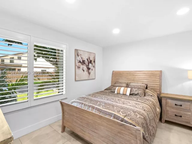 Продажа дома по адресу 6711 SW 129th Ct - фото 9384643