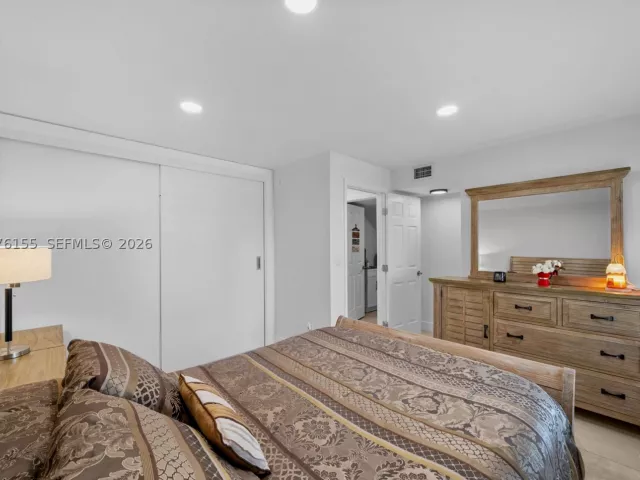 Продажа дома по адресу 6711 SW 129th Ct - фото 9384644