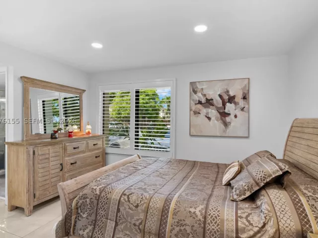 Продажа дома по адресу 6711 SW 129th Ct - фото 9384645