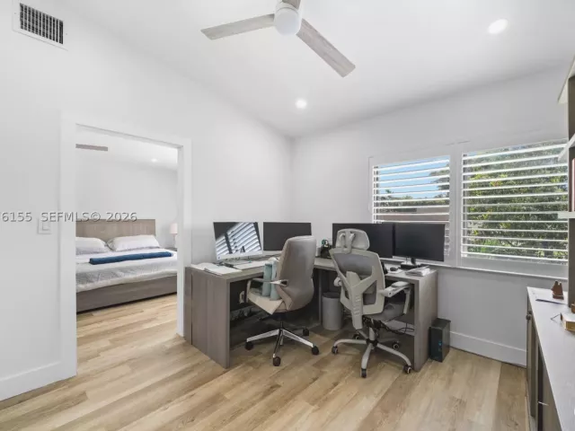 Продажа дома по адресу 6711 SW 129th Ct - фото 9384657