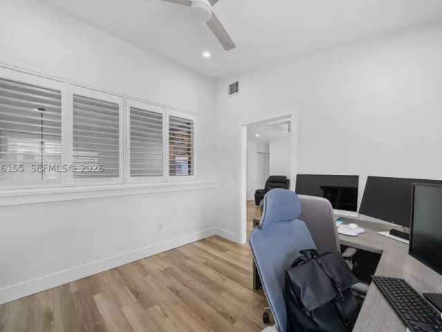 Продажа дома по адресу 6711 SW 129th Ct - фото 9384658