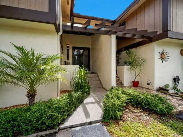 Продажа дома по адресу 6711 SW 129th Ct - фото 9384624