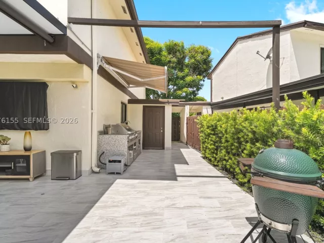 Продажа дома по адресу 6711 SW 129th Ct - фото 9384683