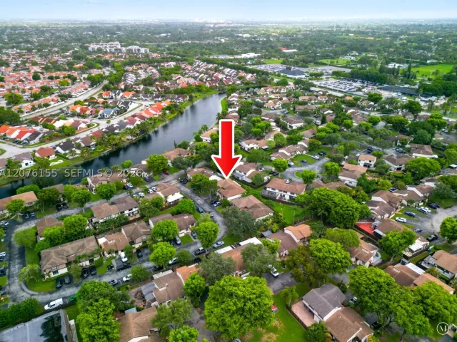Продажа дома по адресу 6711 SW 129th Ct - фото 9384693