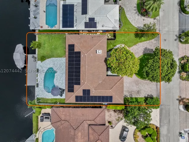 Продажа дома по адресу 2225 NE 16th Ave - фото 9456235