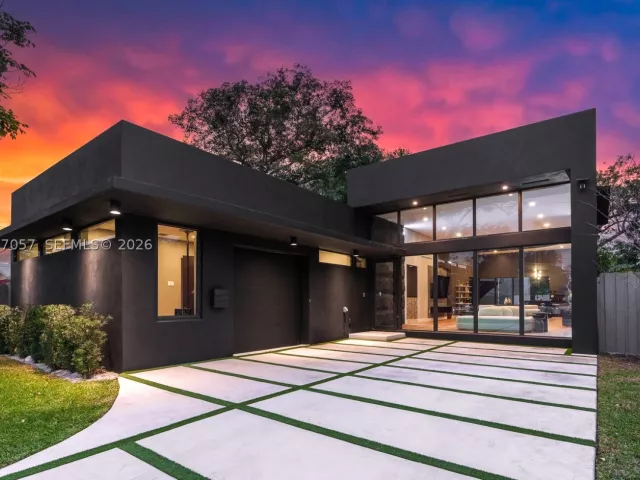 Продажа дома по адресу 400 NW 49th St - фото 9390561