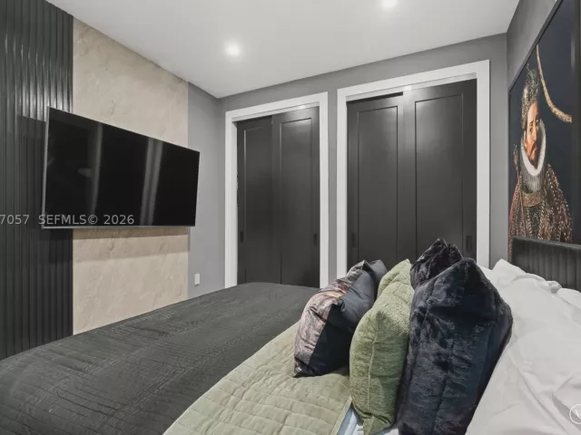 Продажа дома по адресу 400 NW 49th St - фото 9390583