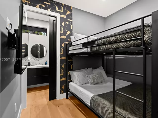 Продажа дома по адресу 400 NW 49th St - фото 9390587