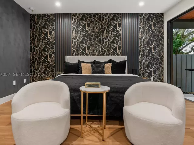 Продажа дома по адресу 400 NW 49th St - фото 9390595
