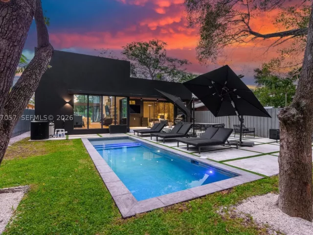 Продажа дома по адресу 400 NW 49th St - фото 9390601