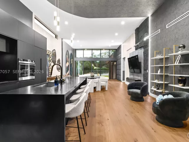 Продажа дома по адресу 400 NW 49th St - фото 9390604