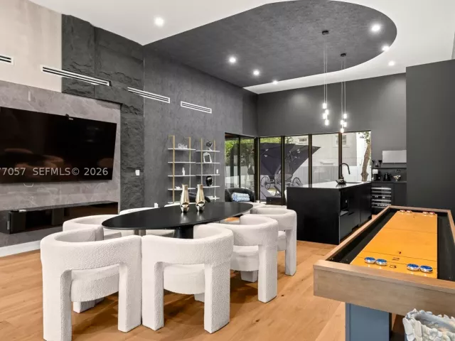 Продажа дома по адресу 400 NW 49th St - фото 9390567
