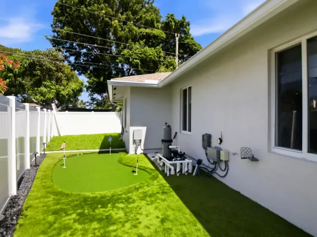 Продажа дома по адресу 398 NE 23rd Street - фото 9395194