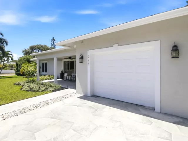Продажа дома по адресу 398 NE 23rd Street - фото 9395201