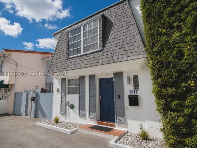 Продажа дома по адресу 2117 NE 123rd St - фото 9385352