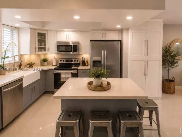 Продажа дома по адресу 2117 NE 123rd St - фото 9385347