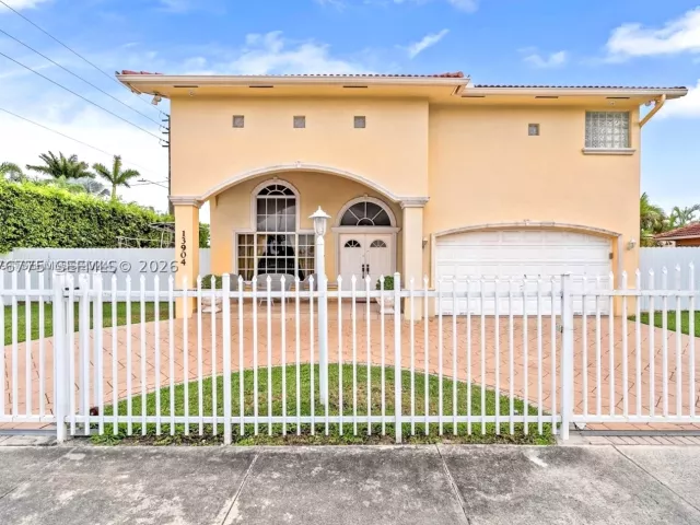 Продажа дома по адресу 13904 SW 18th Ter - фото 9393951