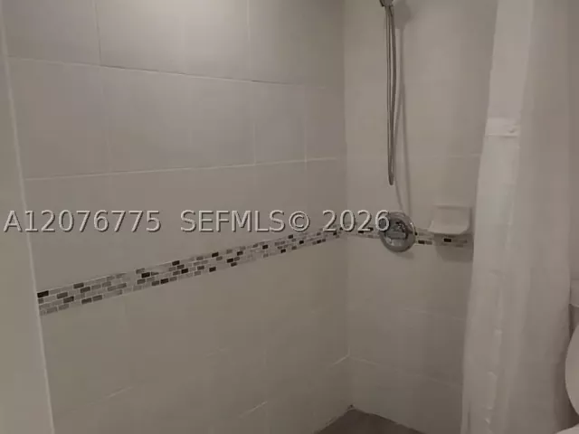 Продажа дома по адресу 13904 SW 18th Ter - фото 9393999