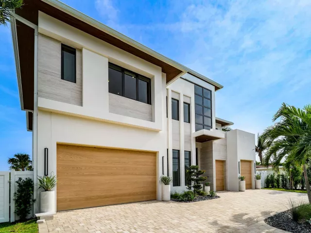 Продажа дома по адресу 748 NE 72nd Street - фото 9384345