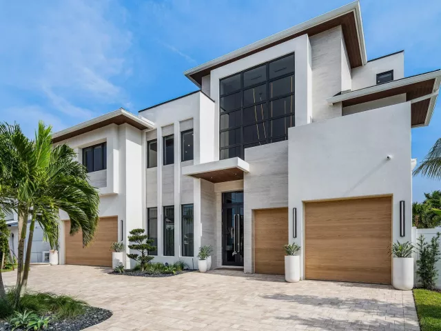 Продажа дома по адресу 748 NE 72nd Street - фото 9384346
