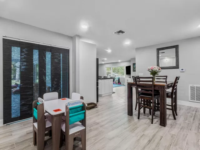 Продажа дома по адресу 4619 Coconut Boulevard - фото 9384953