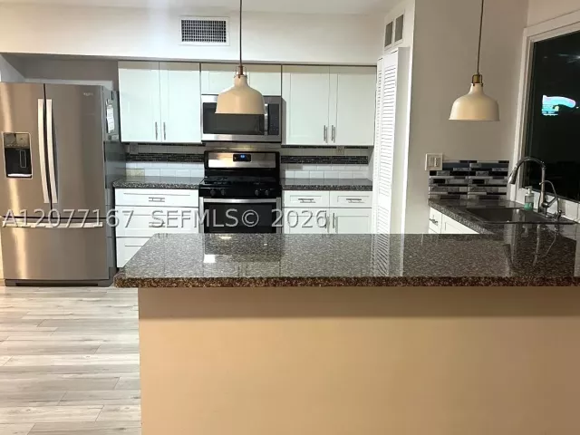 Продажа дома по адресу 7133 SW 109th Ct - фото 9386113