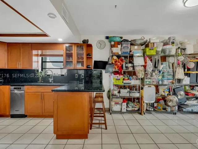 Продажа дома по адресу 9911 SW 136th Ct - фото 9386383