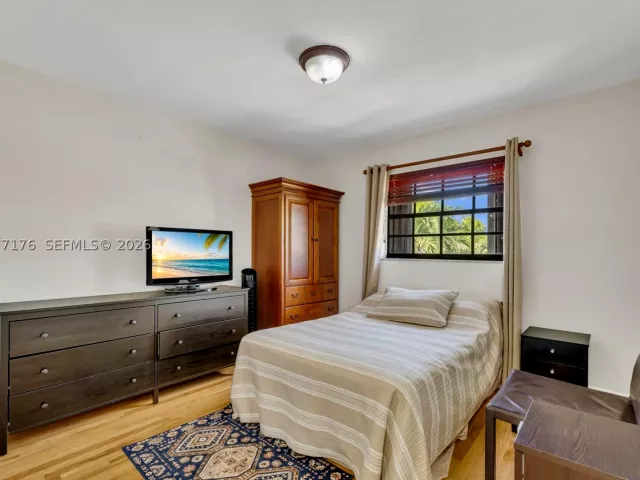 Продажа дома по адресу 9911 SW 136th Ct - фото 9386392