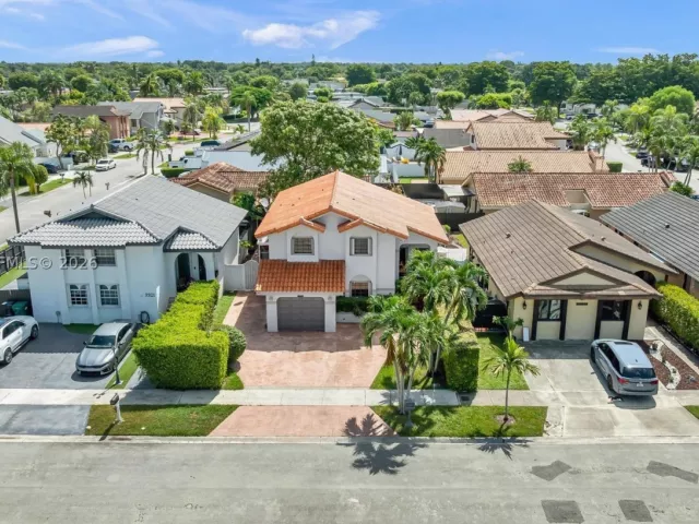 Продажа дома по адресу 9911 SW 136th Ct - фото 9386360