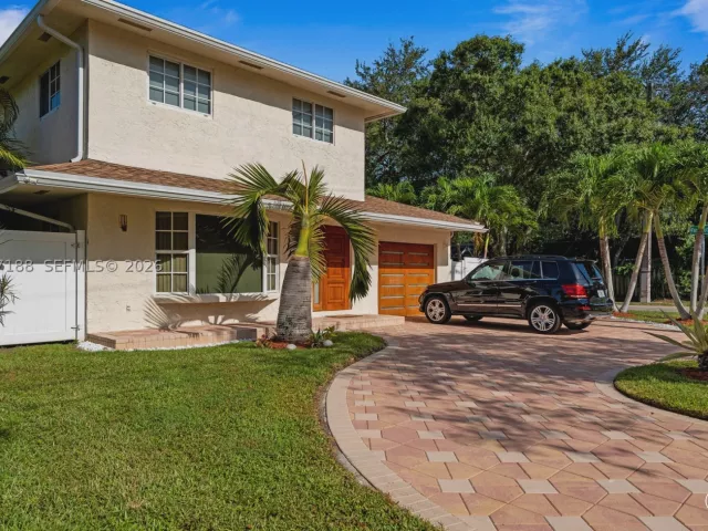 Продажа дома по адресу 2801 N 38th Ave - фото 9386802