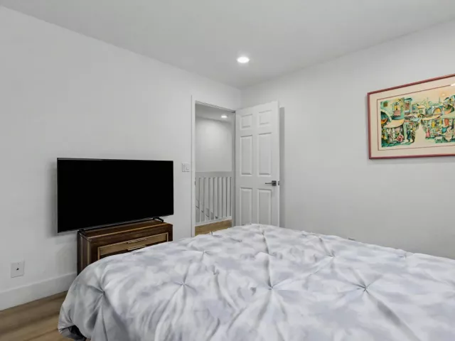 Продажа дома по адресу 7419 Panache Way - фото 9386342