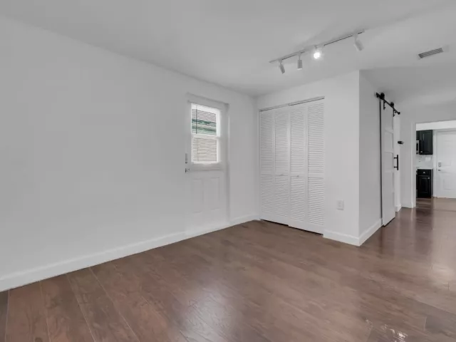 Продажа дома по адресу 2517 Rodman Street - фото 9387879