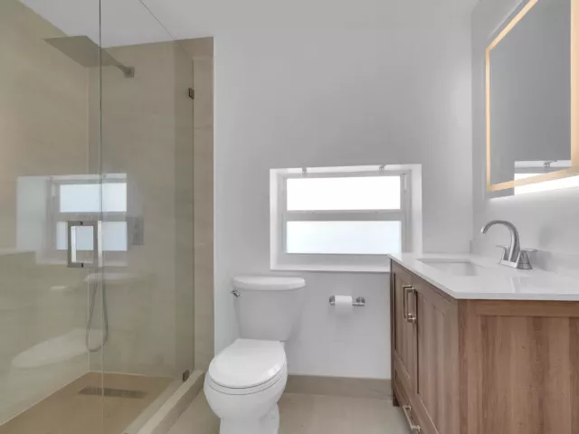Продажа дома по адресу 2517 Rodman Street - фото 9387882