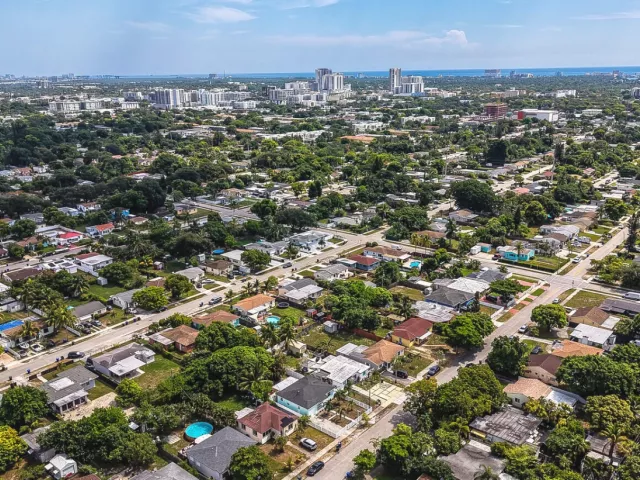 Продажа дома по адресу 2517 Rodman Street - фото 9387900