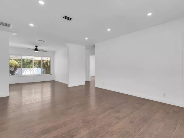 Продажа дома по адресу 2517 Rodman Street - фото 9387873