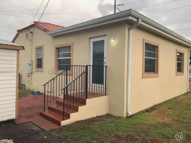 Продажа дома по адресу 4289 NW 5th St - фото 9387813