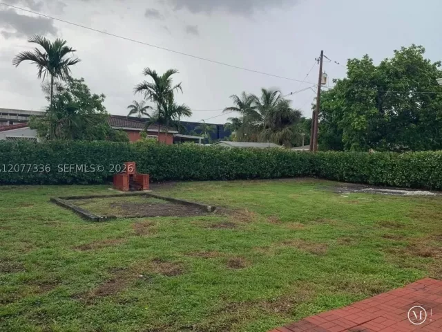 Продажа дома по адресу 4289 NW 5th St - фото 9387819