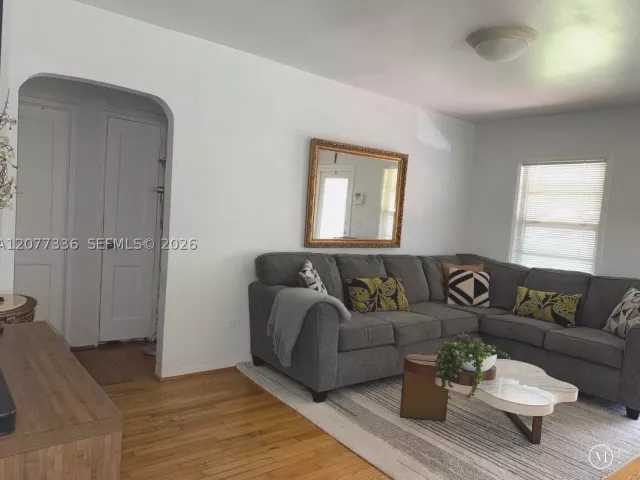 Продажа дома по адресу 4289 NW 5th St - фото 9387795