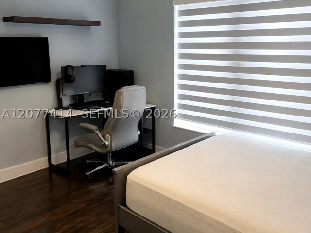 Продажа дома по адресу 5861 SW 149th Ct - фото 9389394