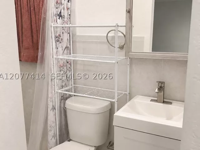 Продажа дома по адресу 5861 SW 149th Ct - фото 9389395