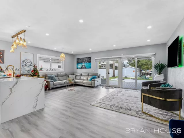 Продажа дома по адресу 3341 NW 20th St - фото 9395994