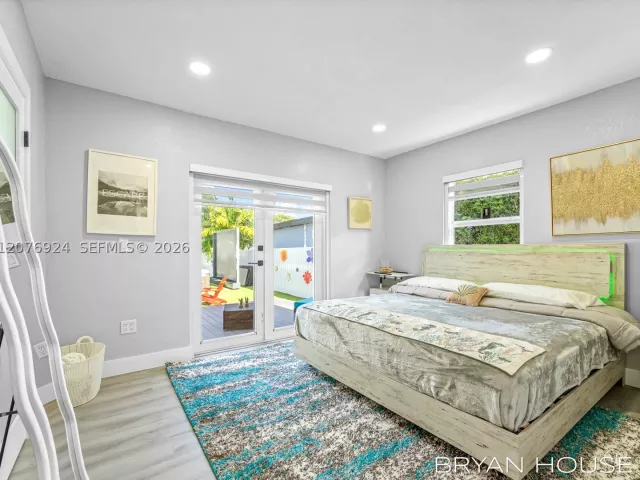 Продажа дома по адресу 3341 NW 20th St - фото 9396009