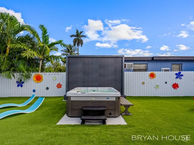 Продажа дома по адресу 3341 NW 20th St - фото 9396025