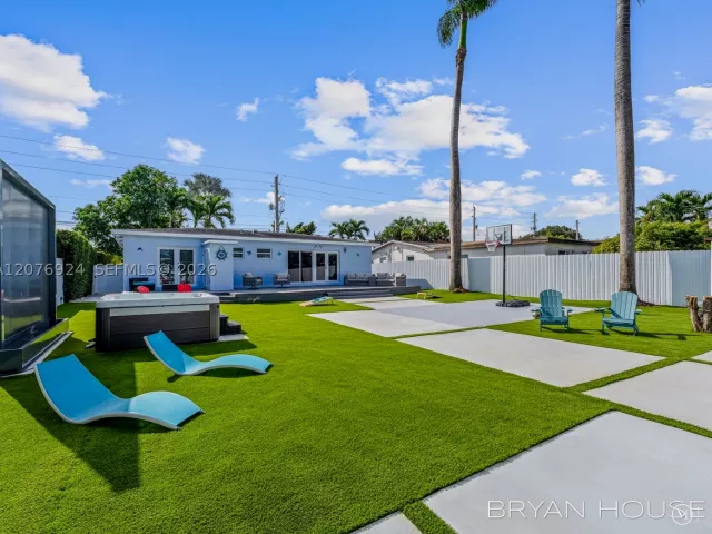 Продажа дома по адресу 3341 NW 20th St - фото 9396030
